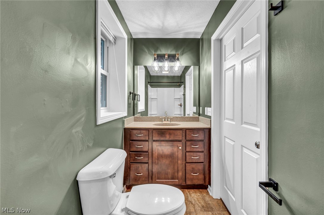 209 Oakwood Lane Seville OH 44273