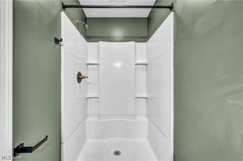 209 Oakwood Lane Seville OH 44273