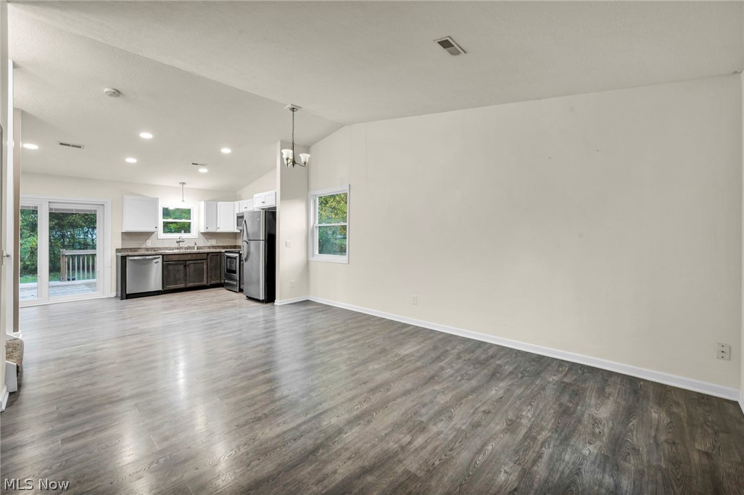 209 Oakwood Lane Seville OH 44273