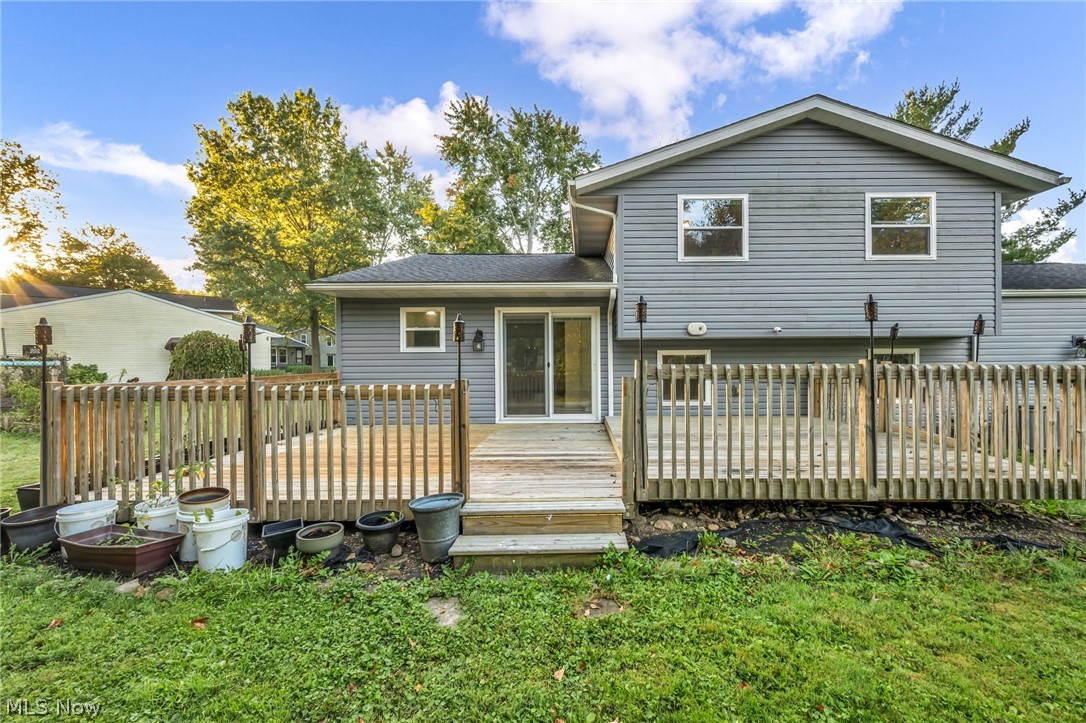 209 Oakwood Lane Seville OH 44273