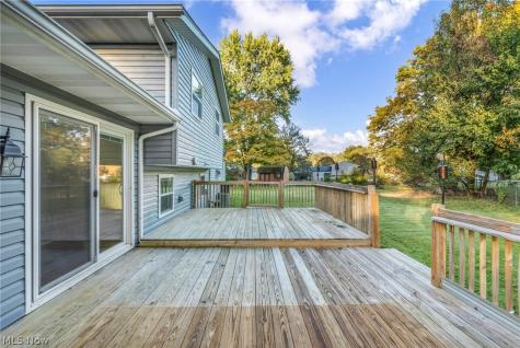 209 Oakwood Lane Seville OH 44273