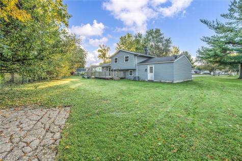 209 Oakwood Lane Seville OH 44273