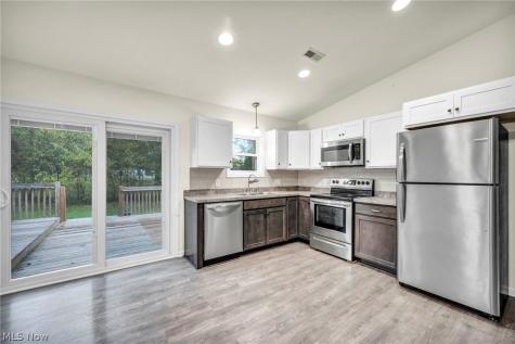 209 Oakwood Lane Seville OH 44273