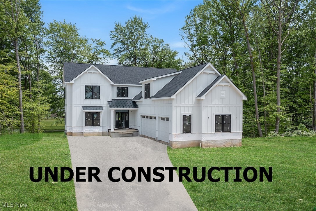 810 Club Drive W Aurora OH 44202