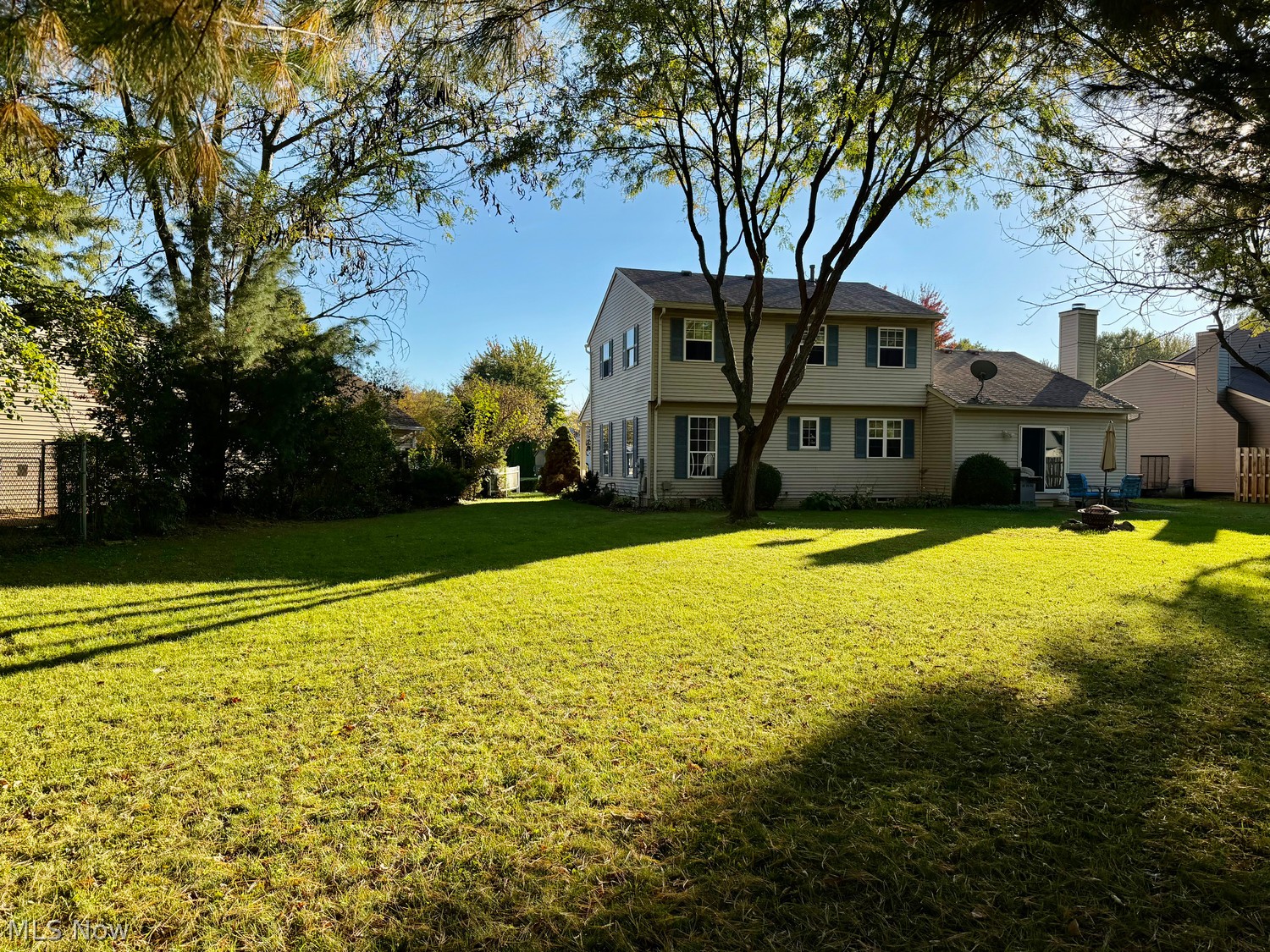 121 Cumberland Court Elyria OH 44035
