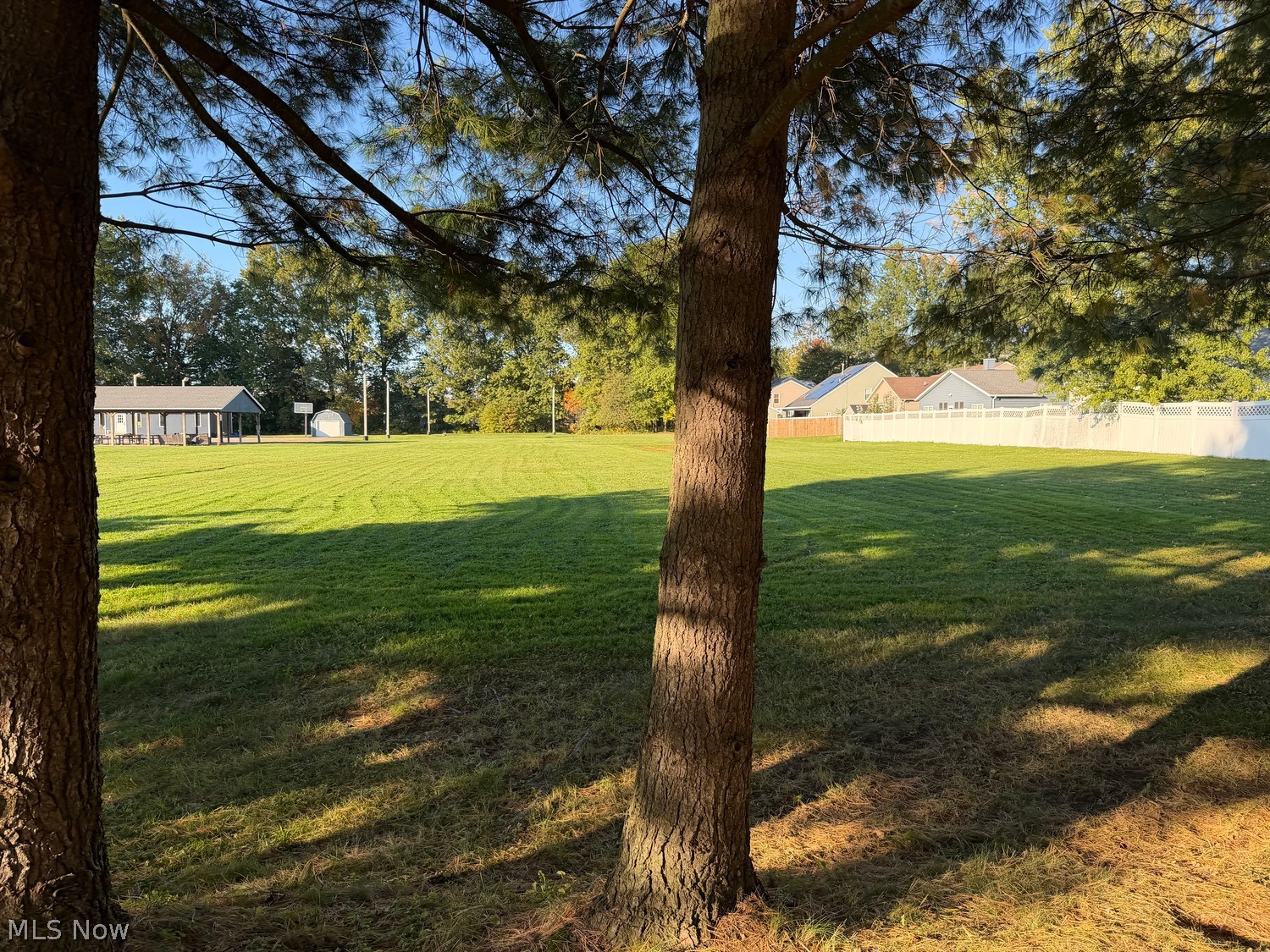 121 Cumberland Court Elyria OH 44035