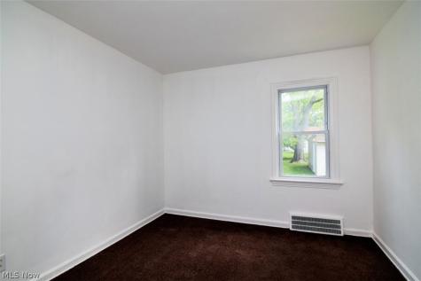 1243 Avondale Road South Euclid OH 44121