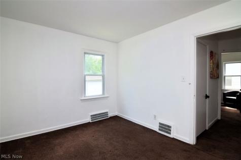 1243 Avondale Road South Euclid OH 44121