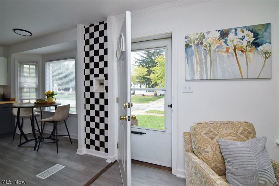 1243 Avondale Road South Euclid OH 44121