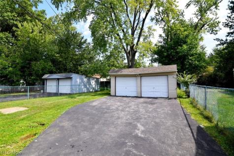 1243 Avondale Road South Euclid OH 44121