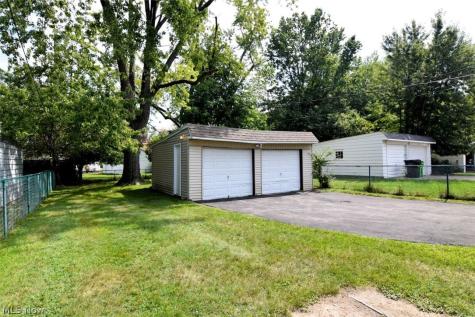 1243 Avondale Road South Euclid OH 44121