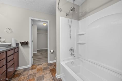 3502 Astor Lane Lorain OH 44053