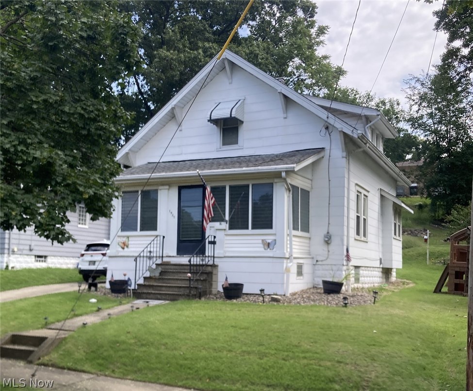 1937 9th Street SW Akron OH 44314