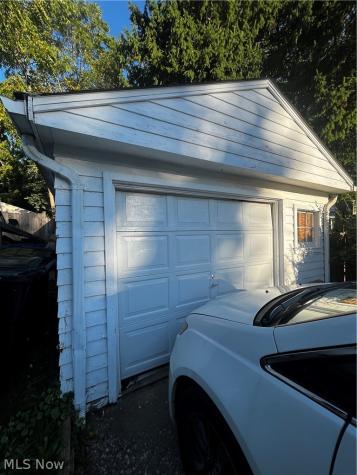 2710 Colburn Avenue Cleveland OH 44109