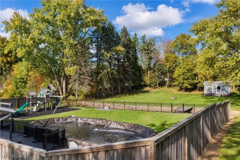 427 Brian Drive Tallmadge OH 44278