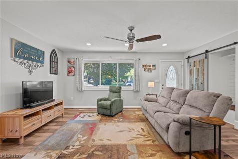 427 Brian Drive Tallmadge OH 44278