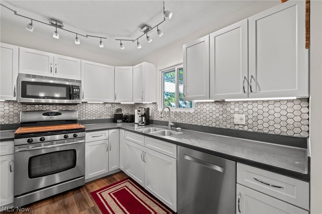 427 Brian Drive Tallmadge OH 44278