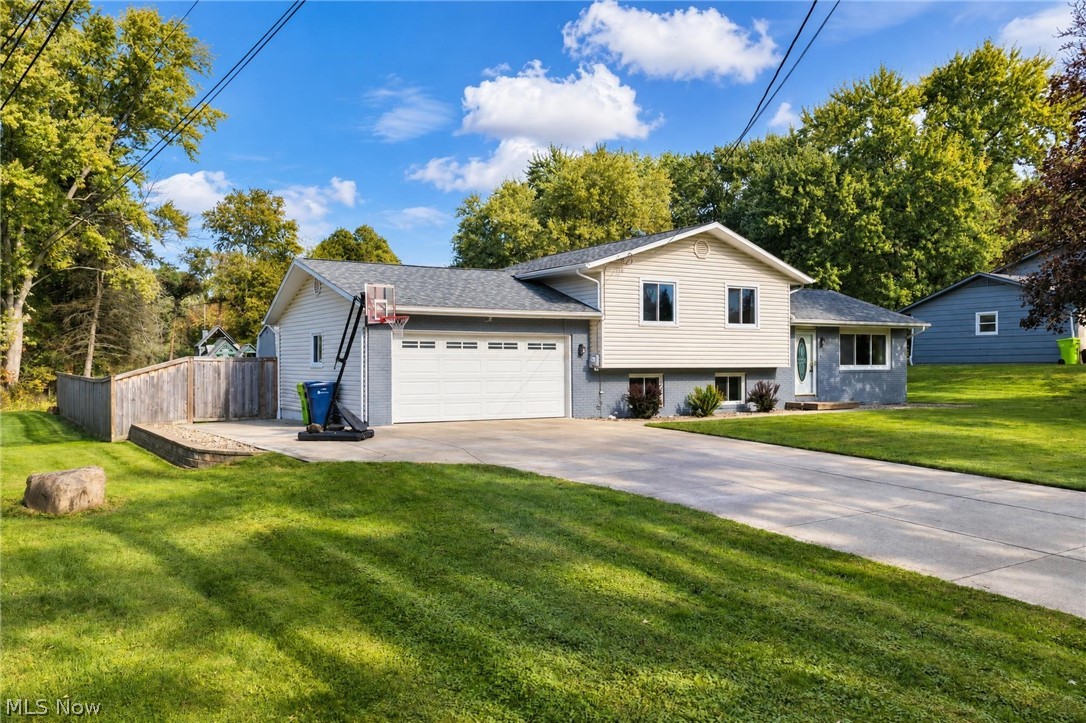 427 Brian Drive Tallmadge OH 44278