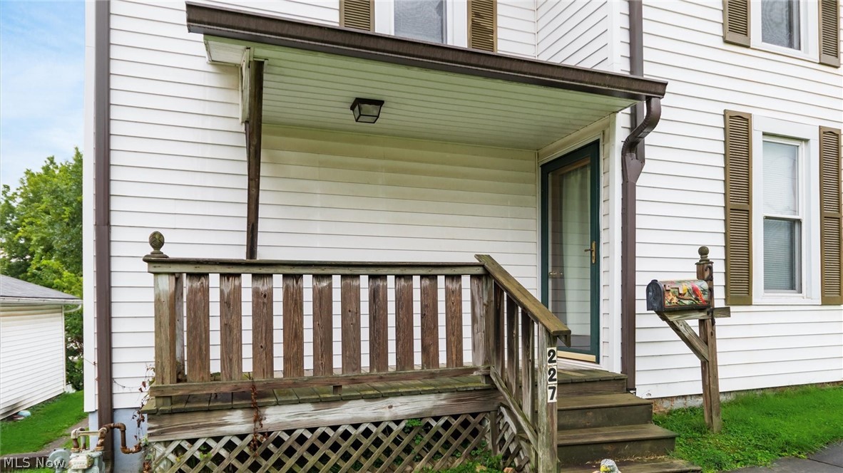 227 Race Street Roseville OH 43777