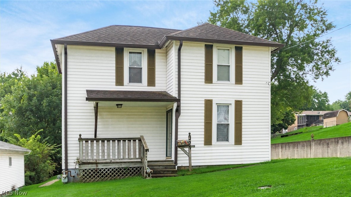 227 Race Street Roseville OH 43777