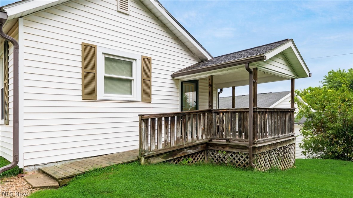 227 Race Street Roseville OH 43777