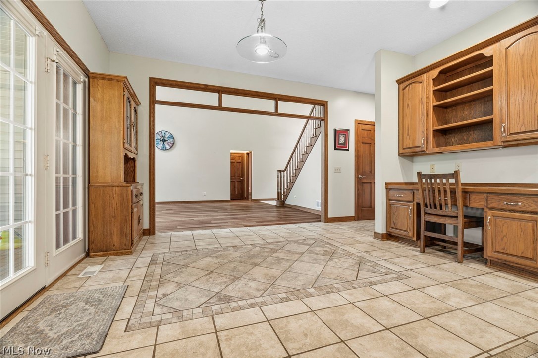6442 Meadowsweet Avenue NW Canton OH 44718