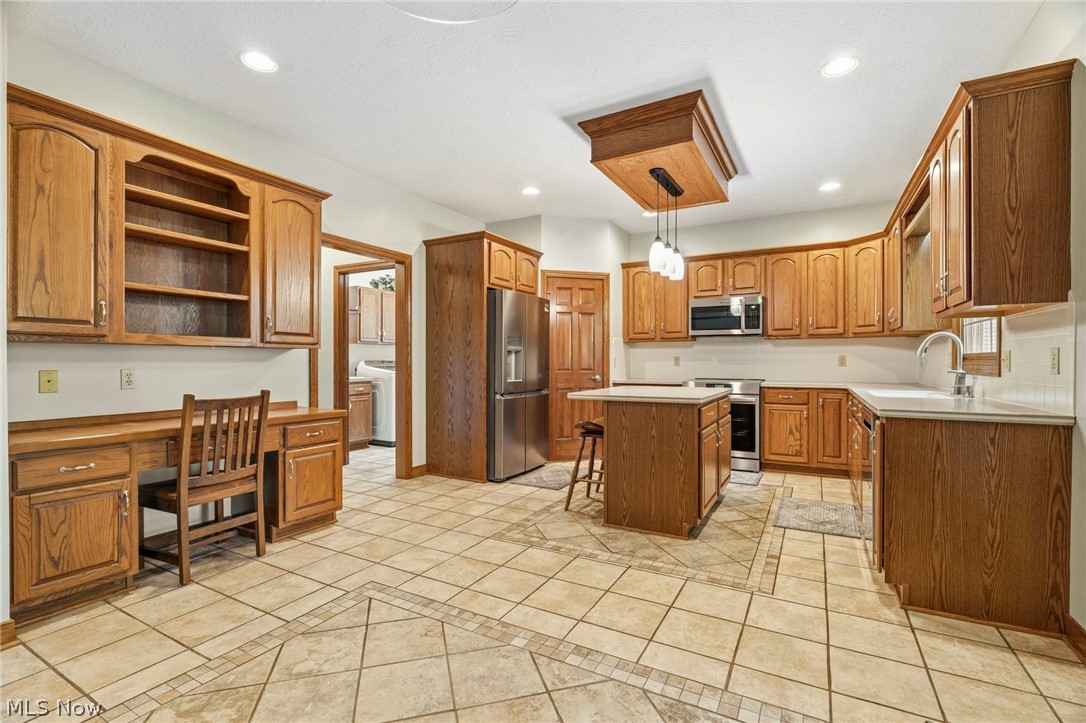6442 Meadowsweet Avenue NW Canton OH 44718