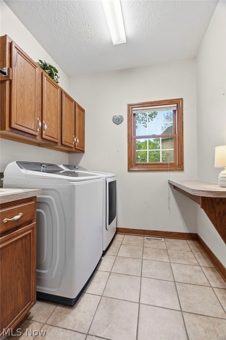 6442 Meadowsweet Avenue NW Canton OH 44718