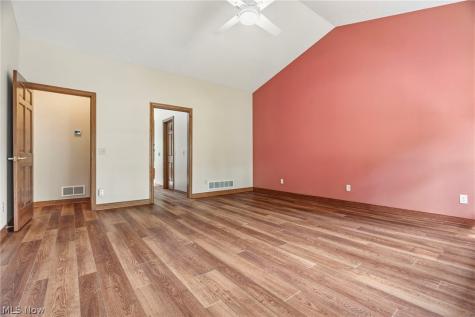 6442 Meadowsweet Avenue NW Canton OH 44718