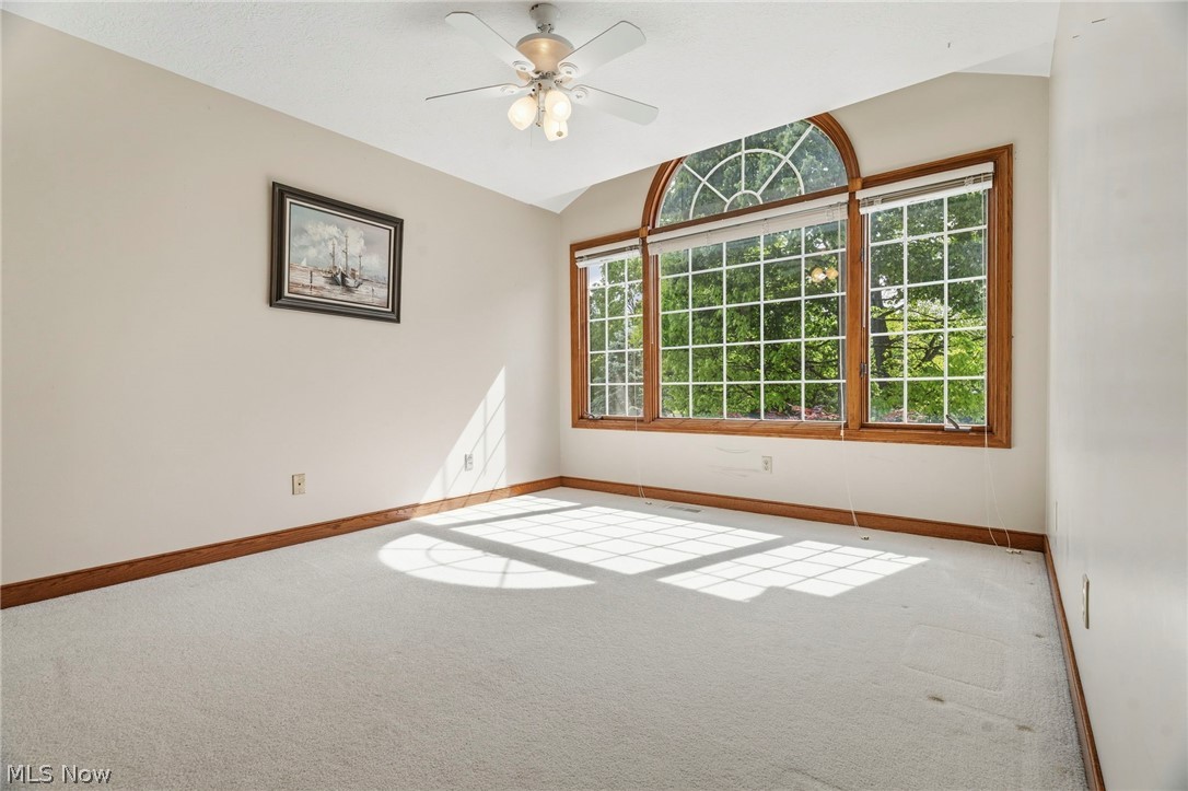 6442 Meadowsweet Avenue NW Canton OH 44718