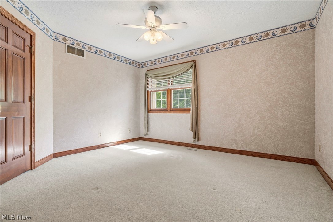 6442 Meadowsweet Avenue NW Canton OH 44718