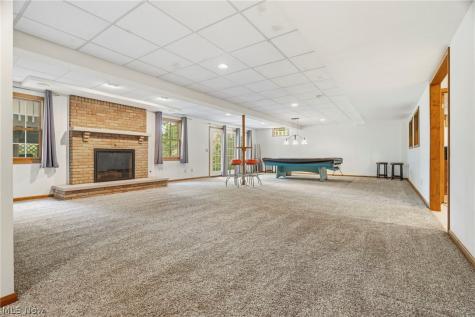 6442 Meadowsweet Avenue NW Canton OH 44718