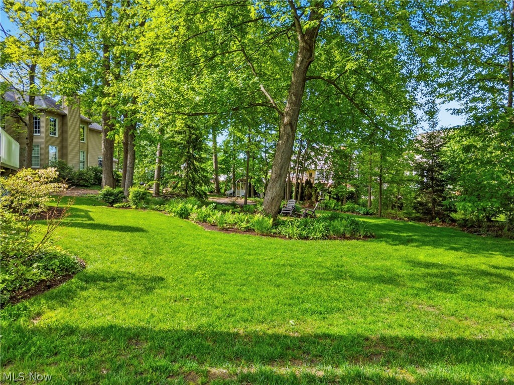 6442 Meadowsweet Avenue NW Canton OH 44718