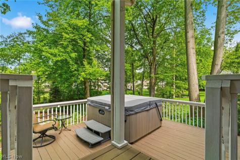 6442 Meadowsweet Avenue NW Canton OH 44718