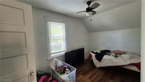 2048 W 105th Street Cleveland OH 44102
