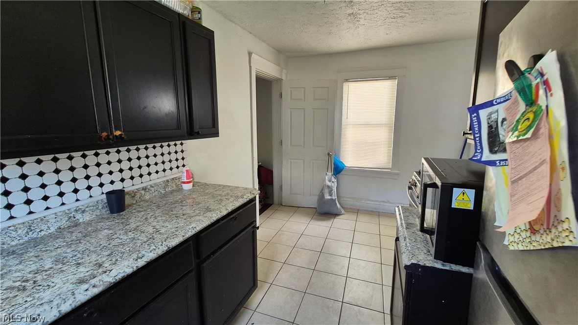 2048 W 105th Street Cleveland OH 44102