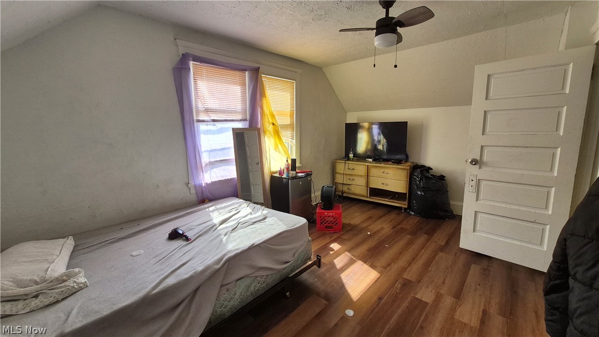 2048 W 105th Street Cleveland OH 44102