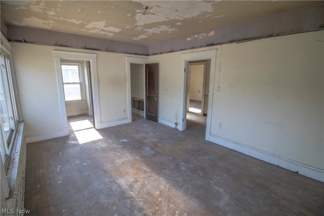 12707 Harvard Avenue Cleveland OH 44105
