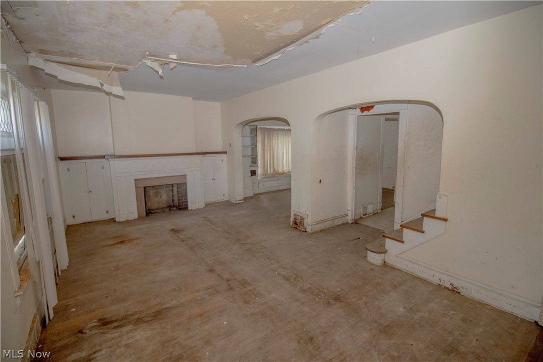 12707 Harvard Avenue Cleveland OH 44105