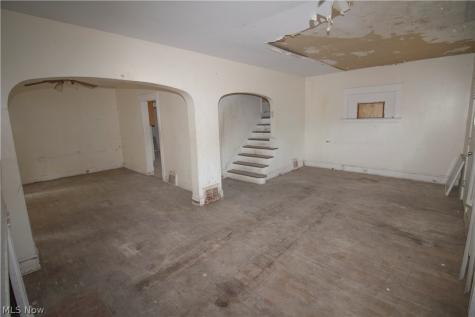 12707 Harvard Avenue Cleveland OH 44105