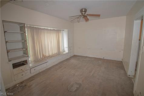 12707 Harvard Avenue Cleveland OH 44105