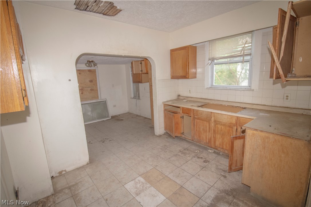 12707 Harvard Avenue Cleveland OH 44105
