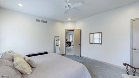 1044 Ledgebrook Drive Tallmadge OH 44278