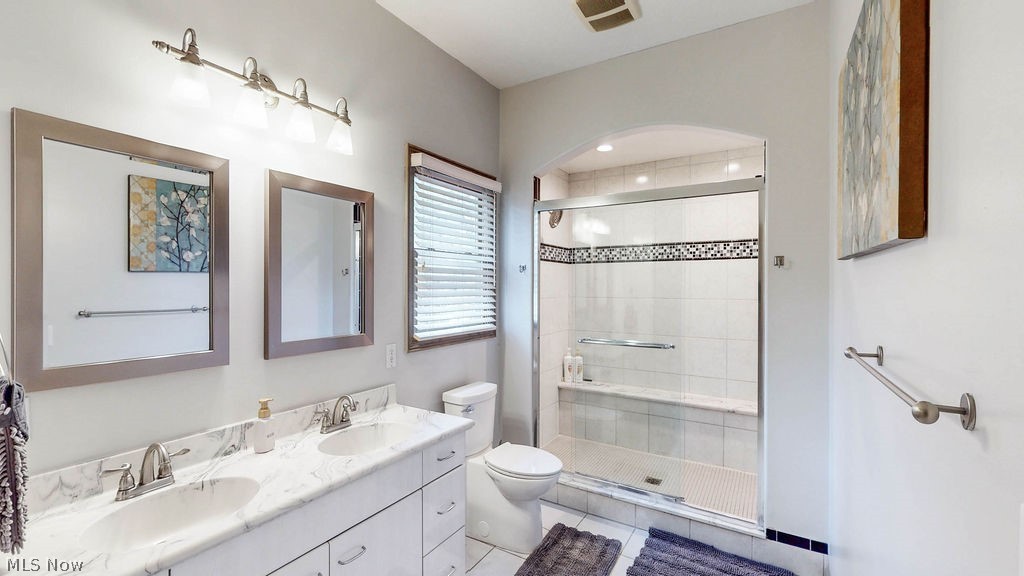 1044 Ledgebrook Drive Tallmadge OH 44278