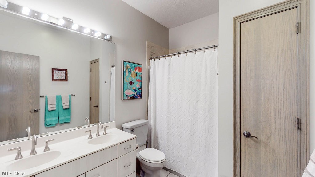 1044 Ledgebrook Drive Tallmadge OH 44278