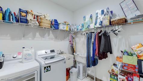 1044 Ledgebrook Drive Tallmadge OH 44278