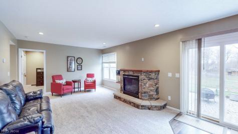 1044 Ledgebrook Drive Tallmadge OH 44278