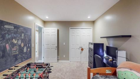 1044 Ledgebrook Drive Tallmadge OH 44278