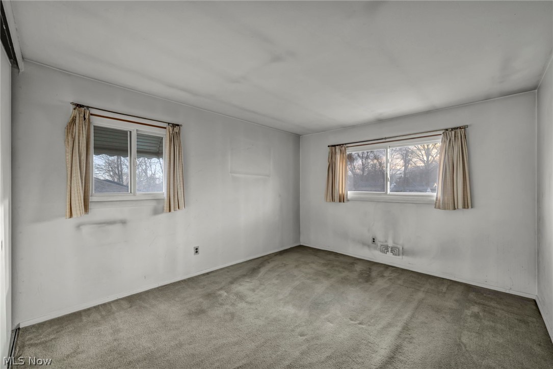 5873 Doxmere Drive Parma Heights OH 44130