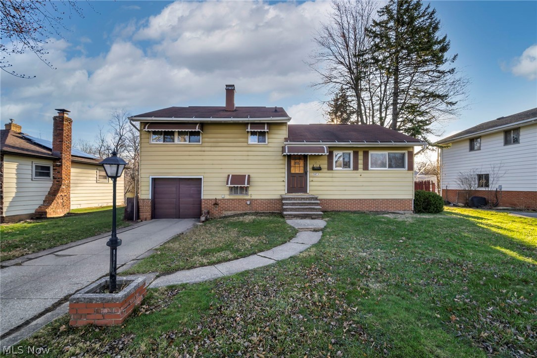 5873 Doxmere Drive Parma Heights OH 44130